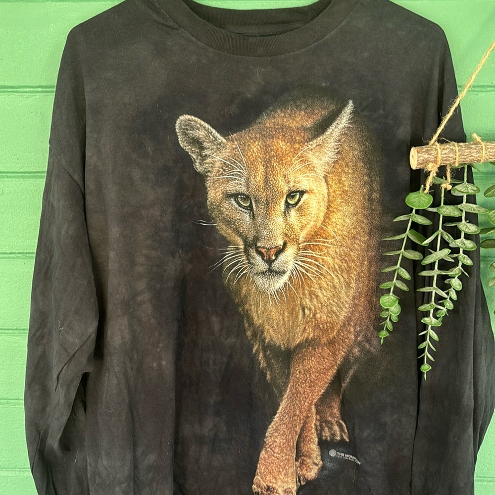 The Mountain Tee Cat Long Sleeve